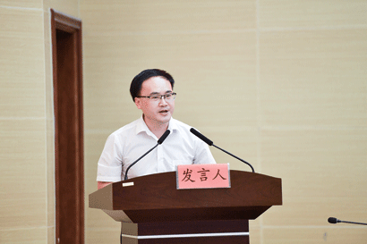 4534-3-3普定县政协副主席高.gif