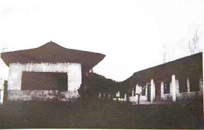 开阳县城东隅元明开科龙场旧址（今开阳一中）.jpg