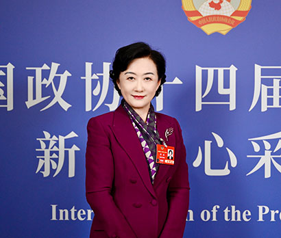 李瑶.jpg