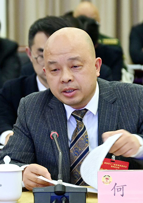 1769739293182071054.jpg 何兵.jpg